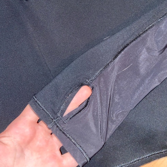 lululemon long sleeve - Picture 2 of 3